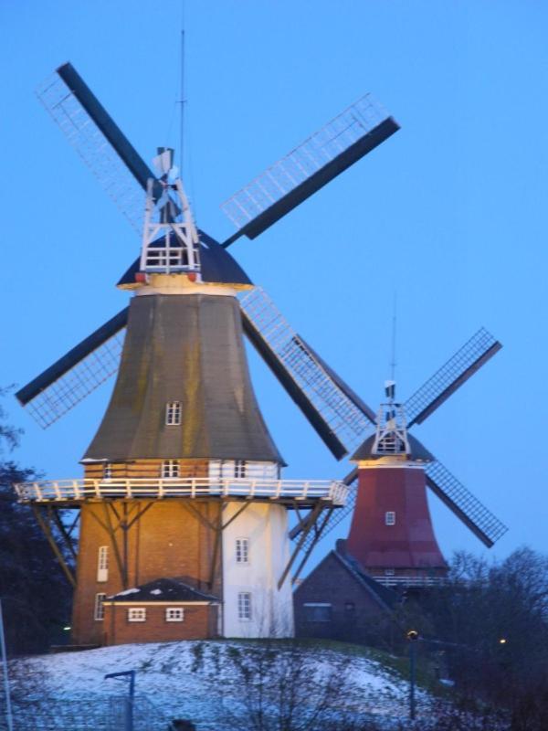 Grachterum Greetsiel Esterno foto